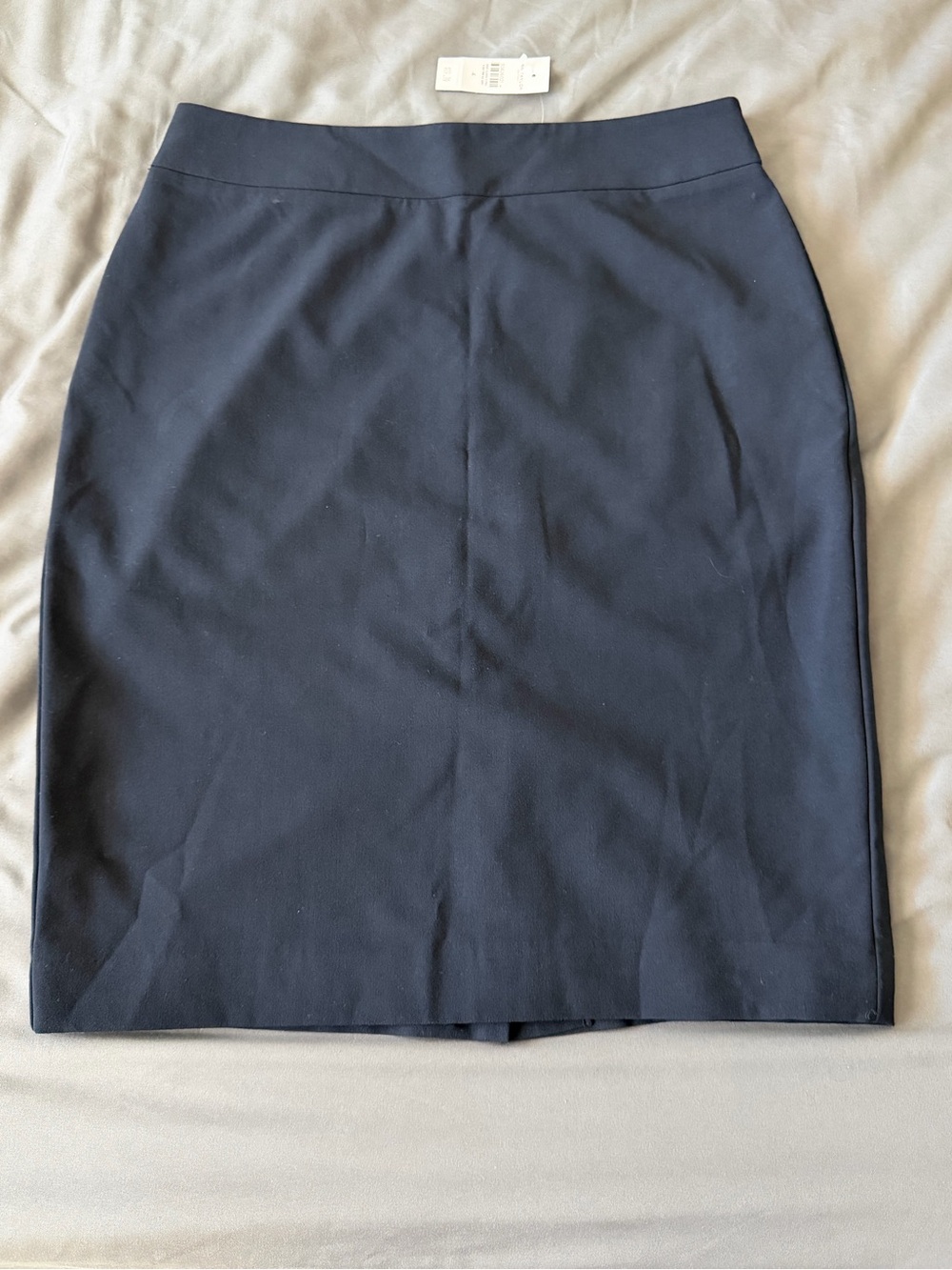 Ann Taylor Deep Navy Seamed Pencil Skirt - Picture 4 of 4